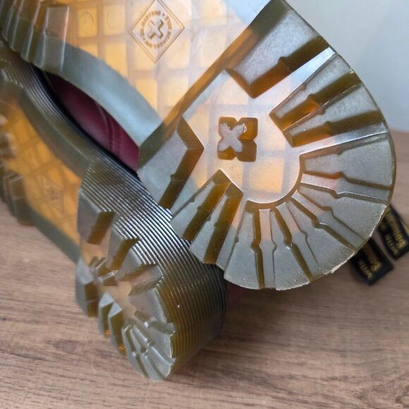 EUC DR MARTENS AIRWAIR MAROON LACE UP BOOTS SIZE US 6 WOMENS - Picture 16 of 16